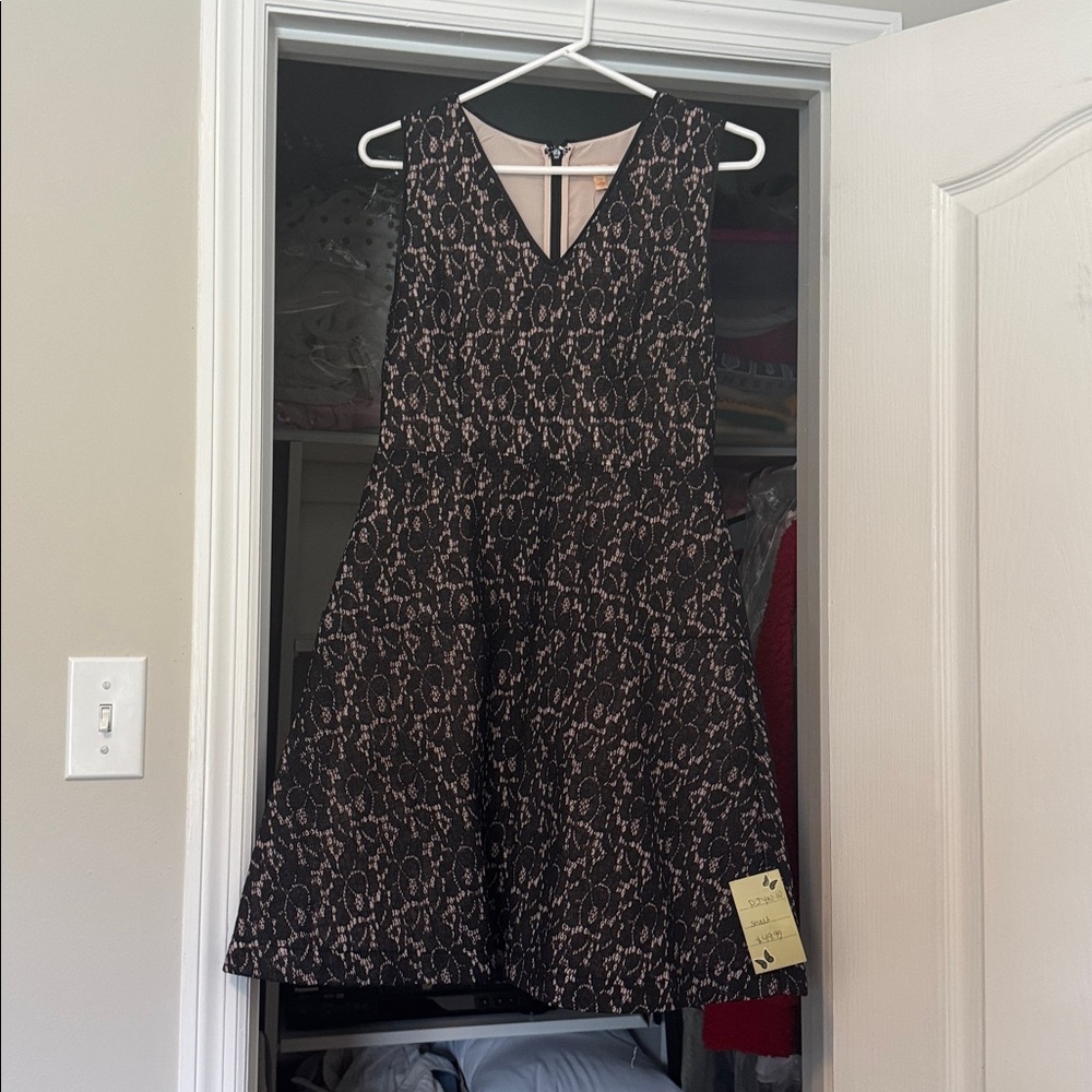 Skies Are Blue Black and Pink Lace Dress